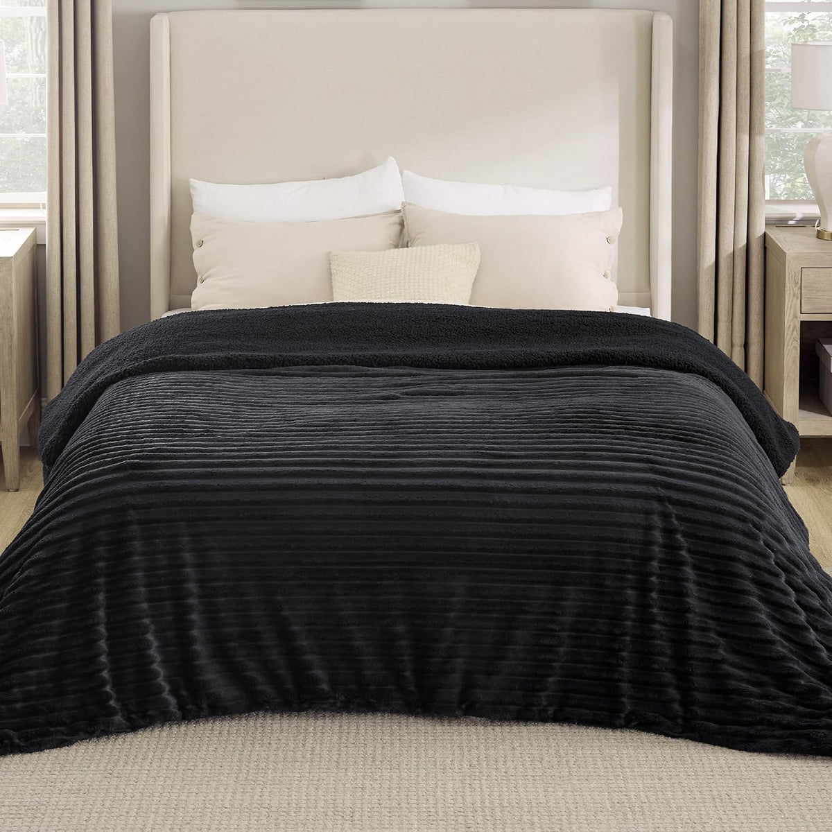 Verenza black plush sherpa blanket durable